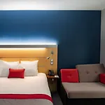 Holiday Inn Express Paris-Canal De La Villette