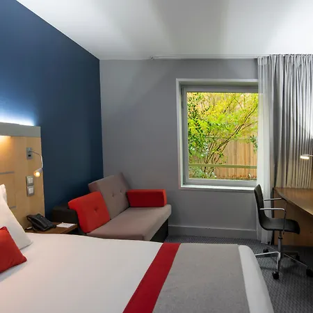 Express Paris-canal De La By Ihg 3* Parigi