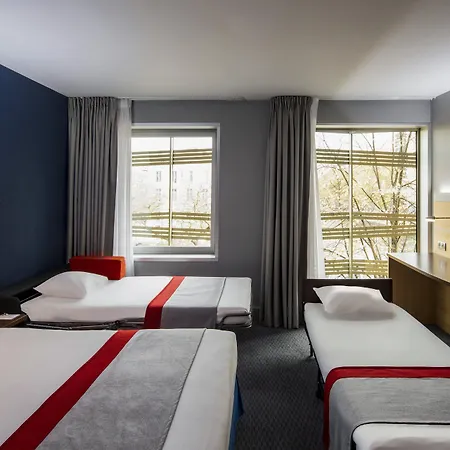 Express Paris-canal De La By Ihg 3*
