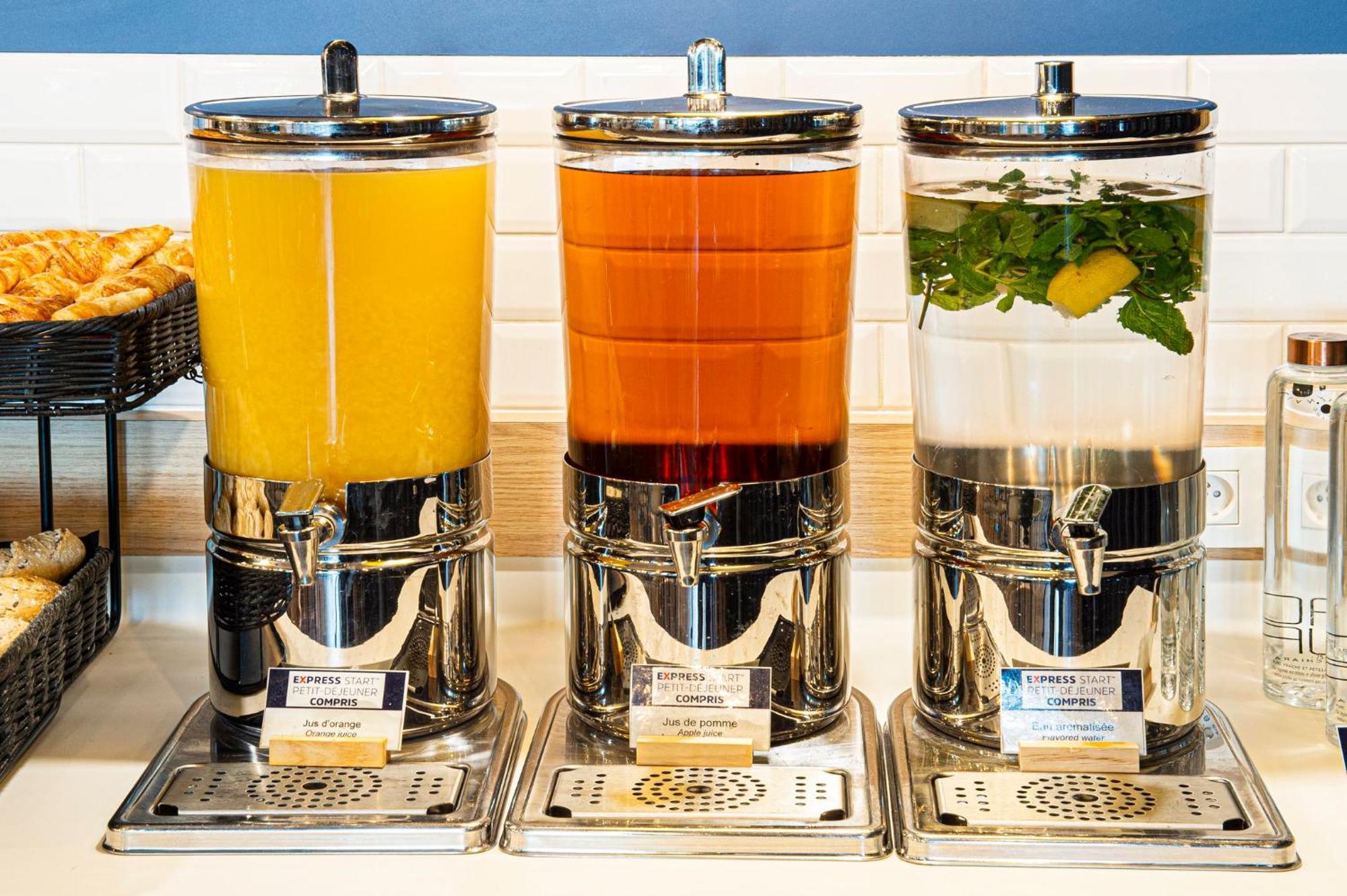 Express Paris-canal De La By Ihg 3* Parigi